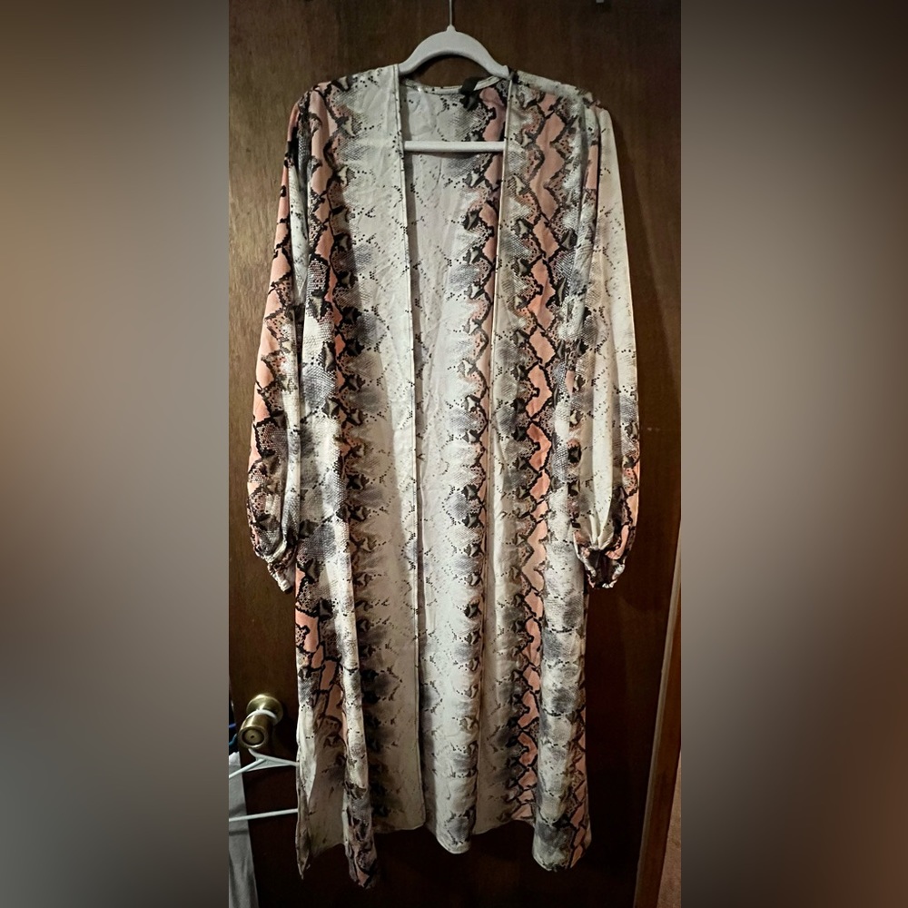 Honeyme Kimono